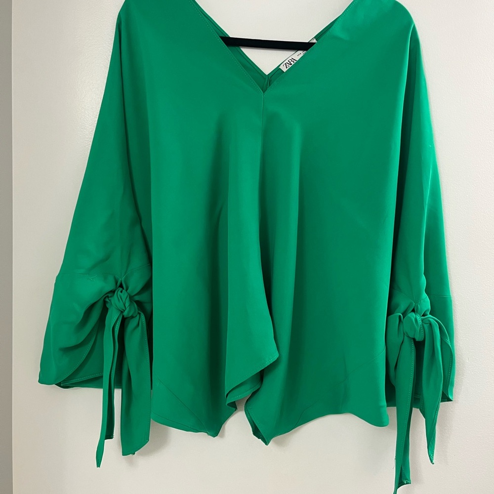 Zara Vibrant Green Fashion Piece